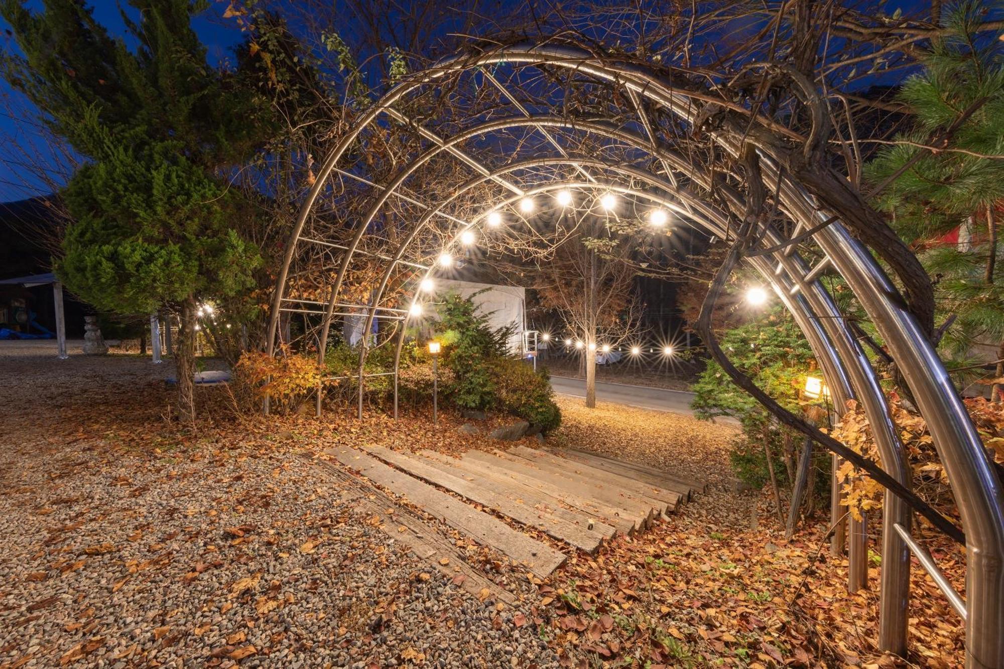 Hongcheon Nolleowa Aegyeondongban Pension Buitenkant foto